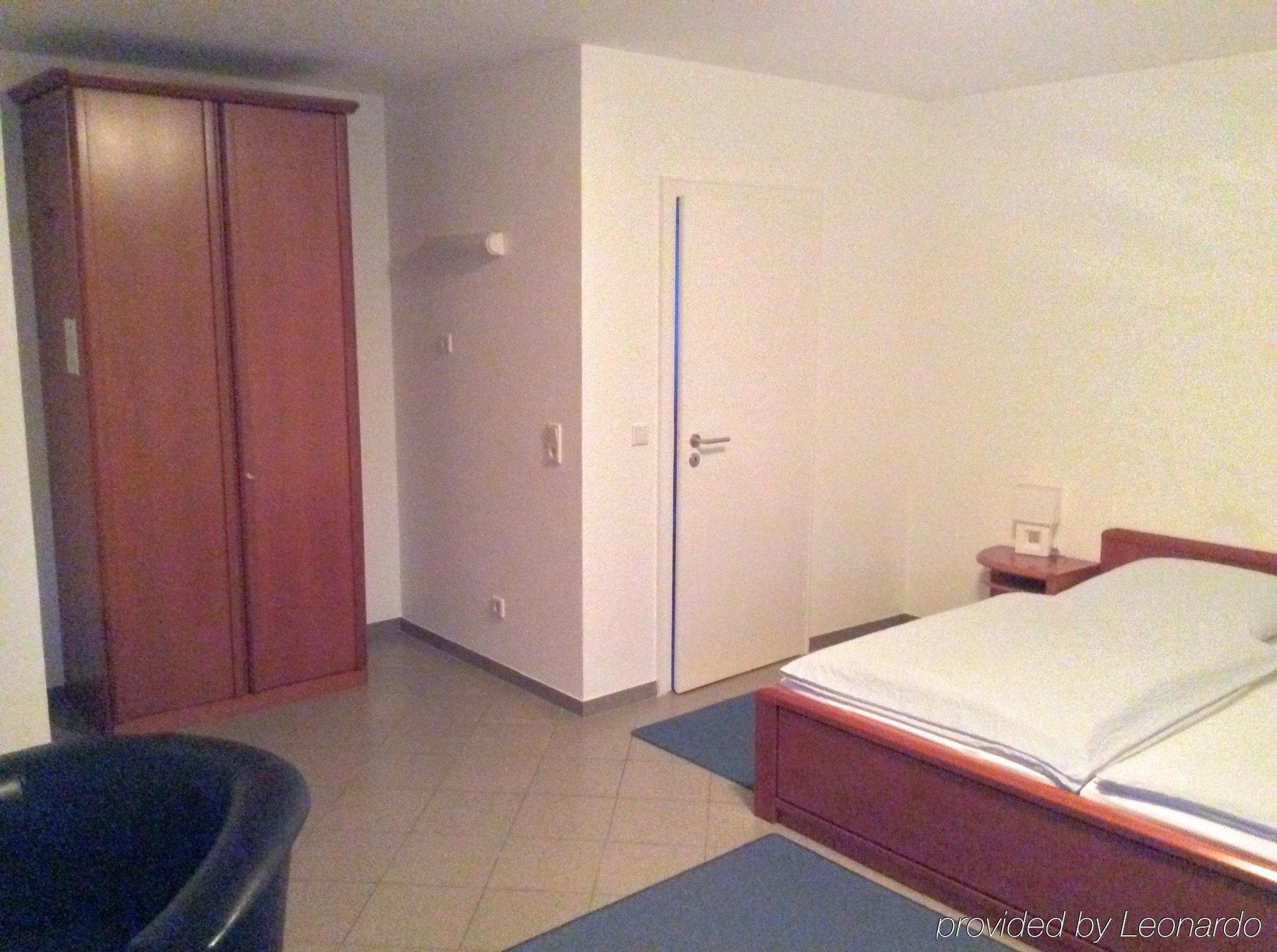 Hotel Alt Buettgen カールスト エクステリア 写真